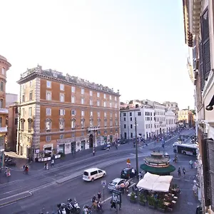 Arenula Apartment